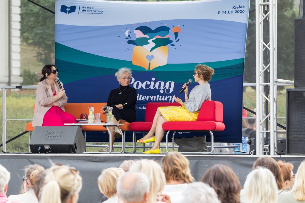 VI festiwal literacki - Kinga Dębska i Paulina Małochleb Kinga Dębska i Paulina Małochleb