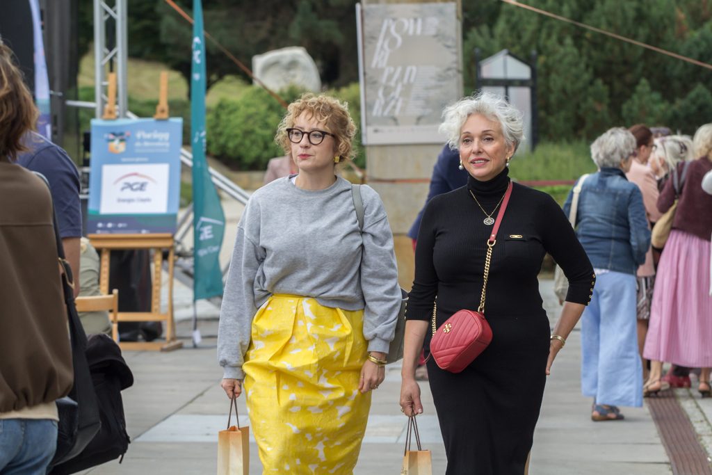 VI festiwal literacki - Paulina Małochleb i Kinga Dębska Paulina Małochleb i Kinga Dębska